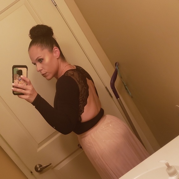 Meet your Posher 🎉🎉 - Picture 1 of 3